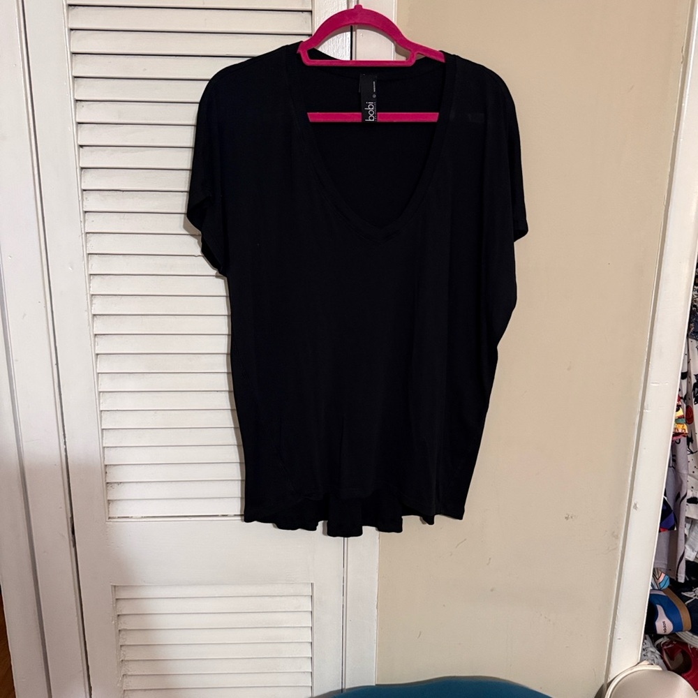 bobi Black Short Sleeve V-Neck Tee - Picture 3 of 4